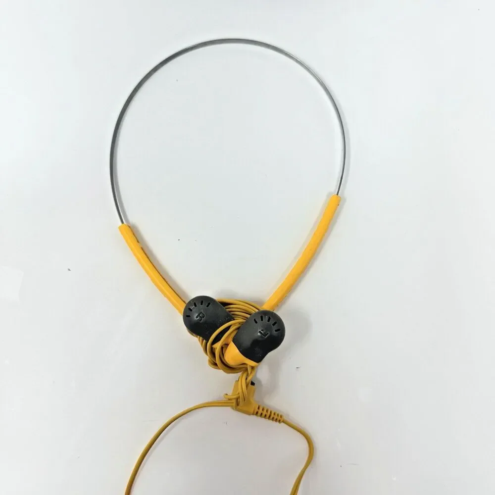 Sony WM-FS495 Walkman Sports AM FM Cassette Player Original Headset Needs Belt